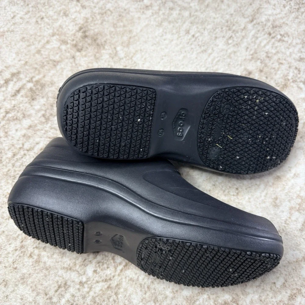 Crocs On The Clock Literide Slip On Work Clogs Slip Resistant Women's Size 10